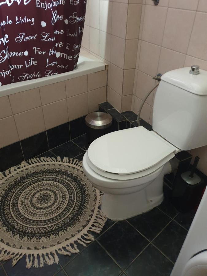 Comfortable Apartment In The Center Of Volos Very Close To The Port ภายนอก รูปภาพ